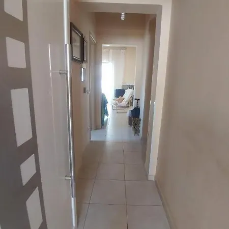 Christina Apartament *