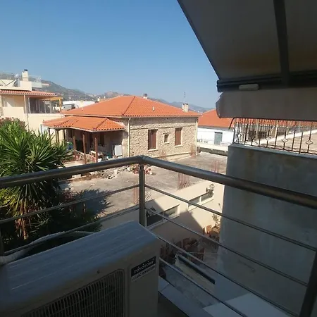 Christina Apartament Derveni