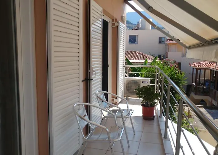 Christina Dhervénion